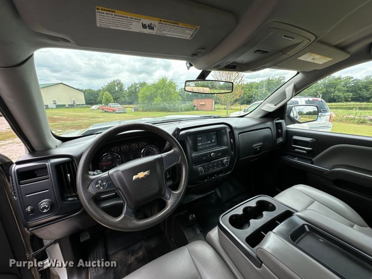 image for item DX0872 2017 Chevrolet Silverado 1500 Double Cab pickup truck