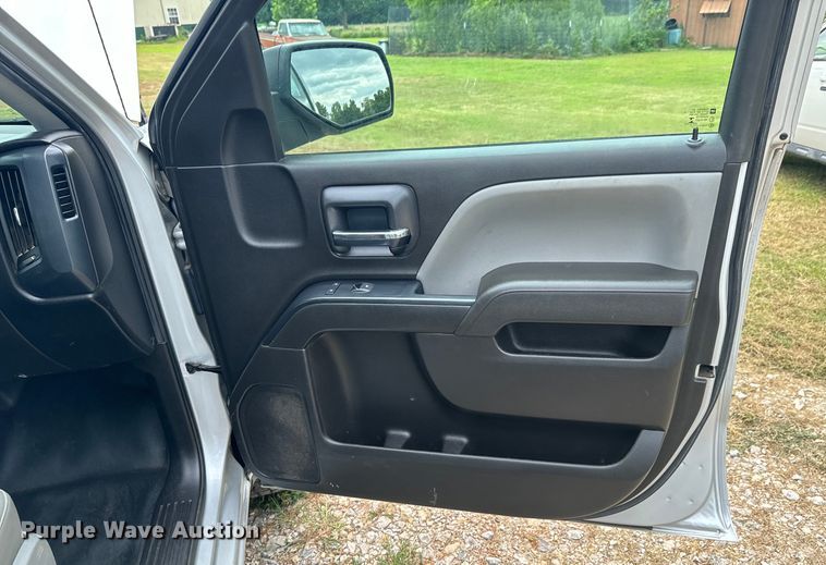 image for item DX0872 2017 Chevrolet Silverado 1500 Double Cab pickup truck