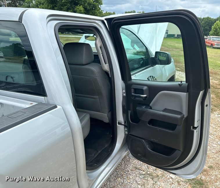 image for item DX0872 2017 Chevrolet Silverado 1500 Double Cab pickup truck