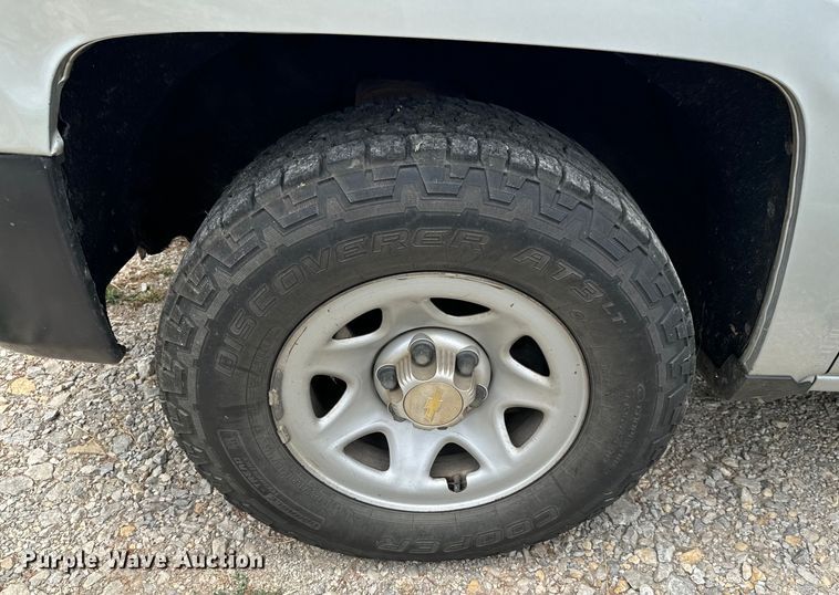 image for item DX0872 2017 Chevrolet Silverado 1500 Double Cab pickup truck