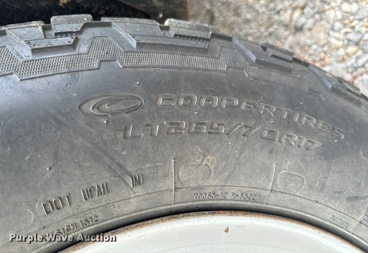 image for item DX0872 2017 Chevrolet Silverado 1500 Double Cab pickup truck