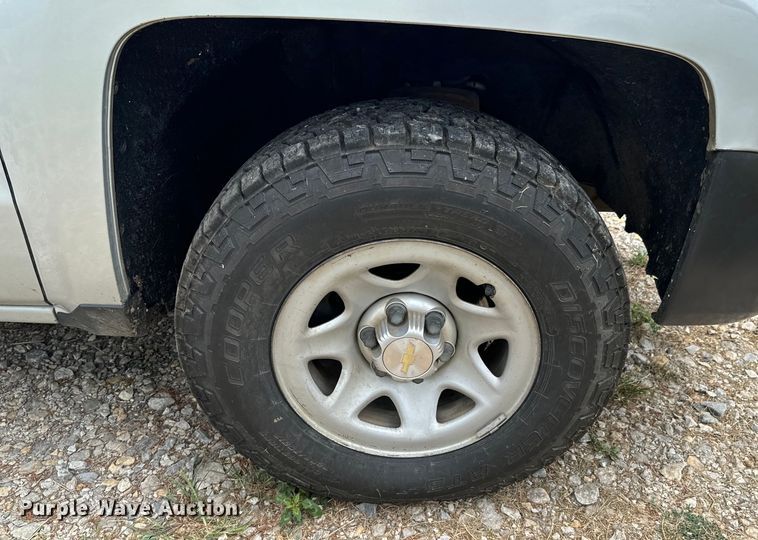 image for item DX0872 2017 Chevrolet Silverado 1500 Double Cab pickup truck