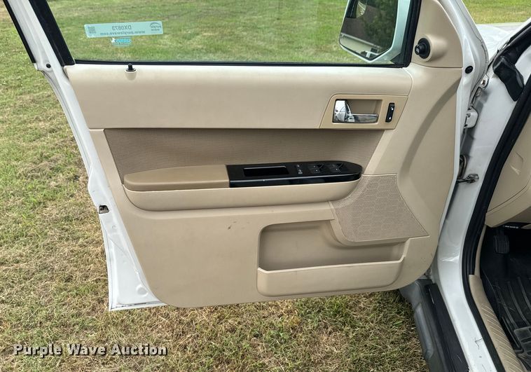 image for item DX0873 2011 Ford Escape Limited SUV