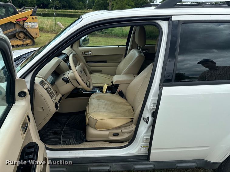 image for item DX0873 2011 Ford Escape Limited SUV