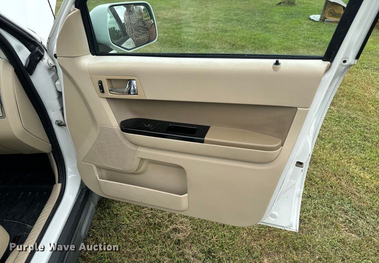 image for item DX0873 2011 Ford Escape Limited SUV