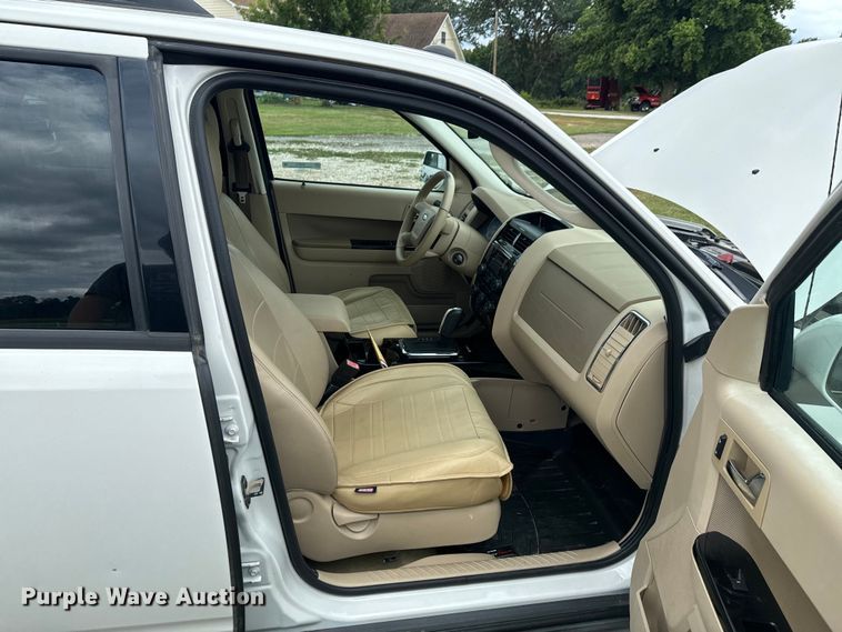 image for item DX0873 2011 Ford Escape Limited SUV