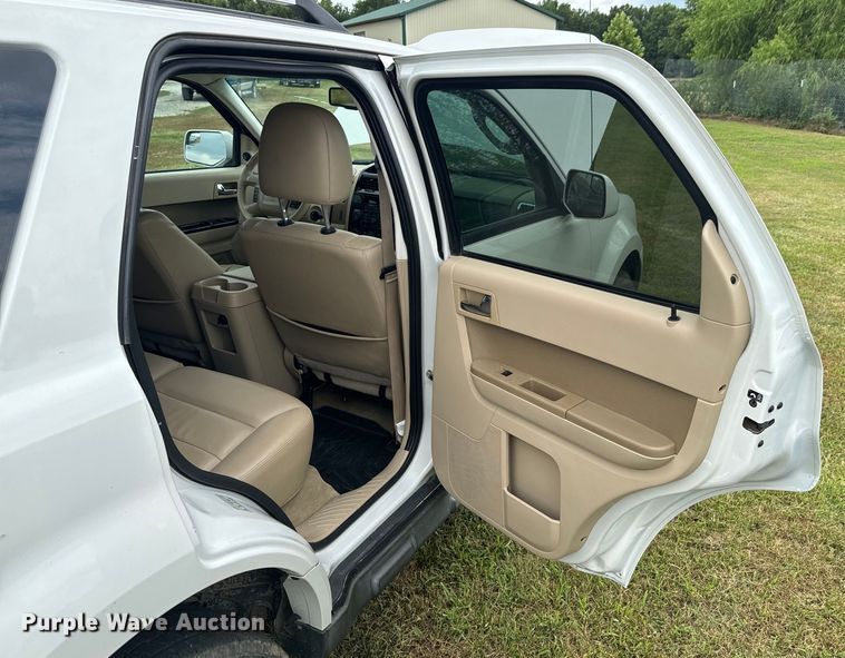 image for item DX0873 2011 Ford Escape Limited SUV