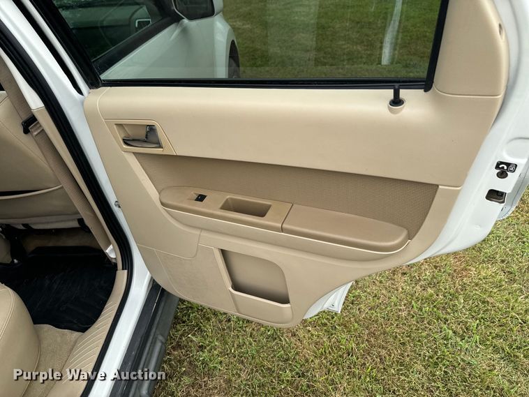 image for item DX0873 2011 Ford Escape Limited SUV