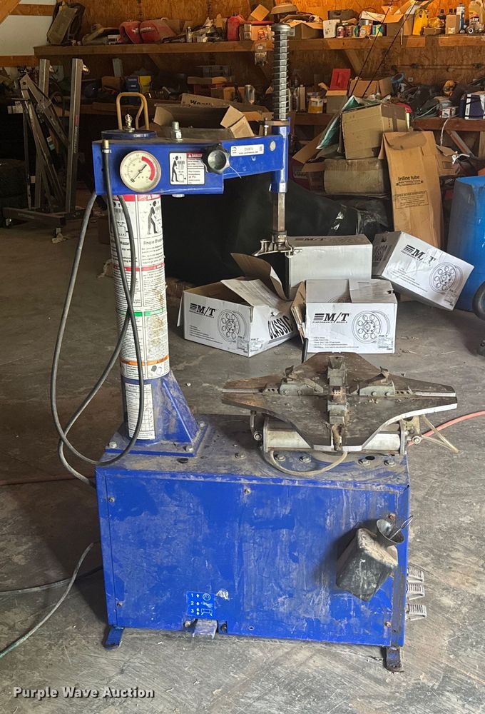 image for item DX0874 BaseLine 300 Tire machine