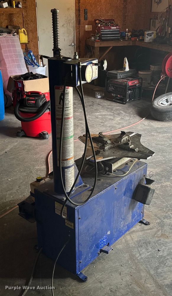 image for item DX0874 BaseLine 300 Tire machine