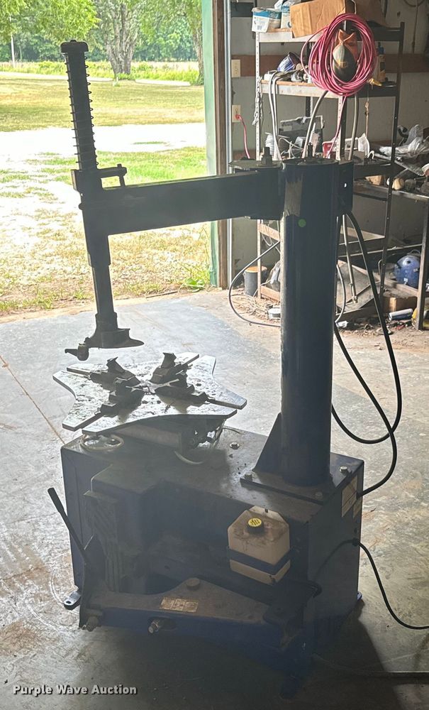 image for item DX0874 BaseLine 300 Tire machine