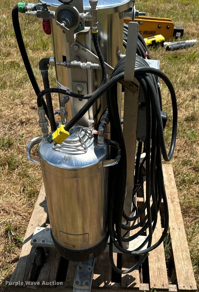 image for item DX0898 Strahman M-6000 pressure washer