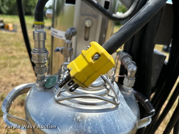 image for item DX0898 Strahman M-6000 pressure washer