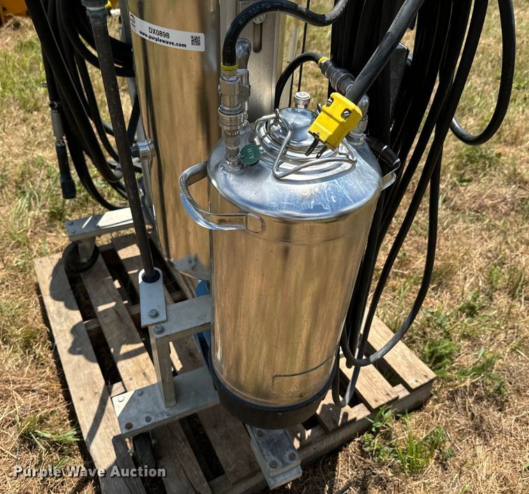 image for item DX0898 Strahman M-6000 pressure washer