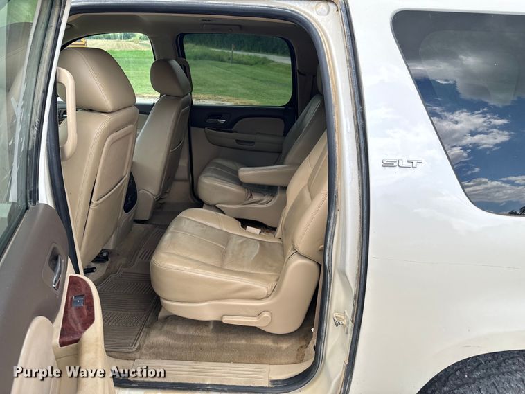 image for item DX0907 2011 GMC Yukon XL 