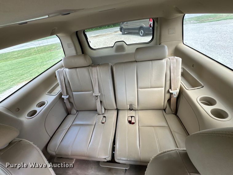 image for item DX0907 2011 GMC Yukon XL 