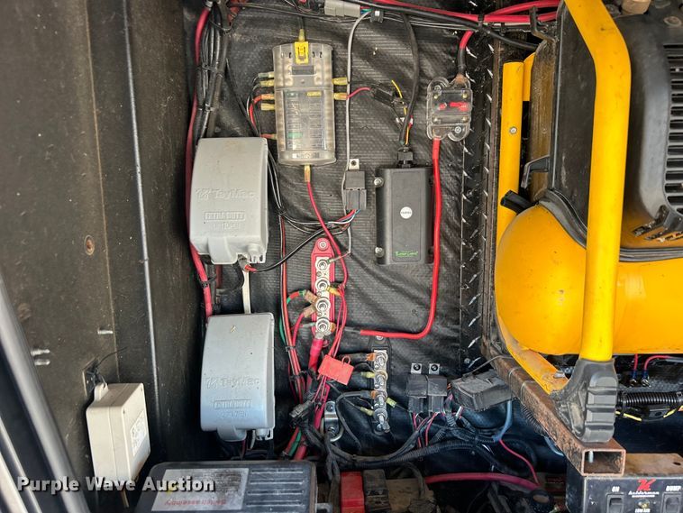 image for item EG0748 2019 Vintage Trailers, LTD. P848G-PS enclosed cargo trailer