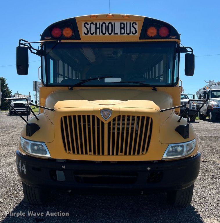 image for item EG0751 2005 IC Corp. CE 200 school bus