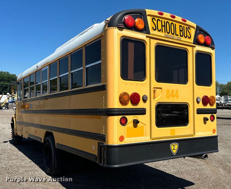 image for item EG0751 2005 IC Corp. CE 200 school bus