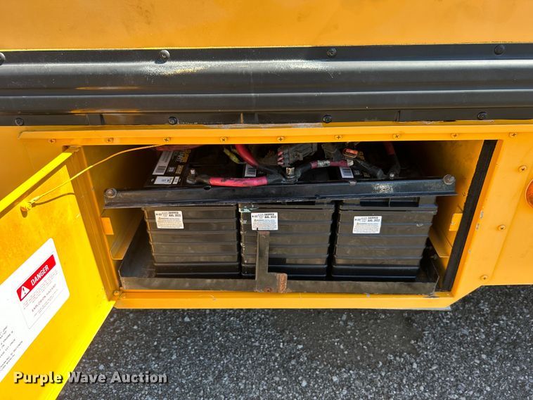 image for item EG0751 2005 IC Corp. CE 200 school bus