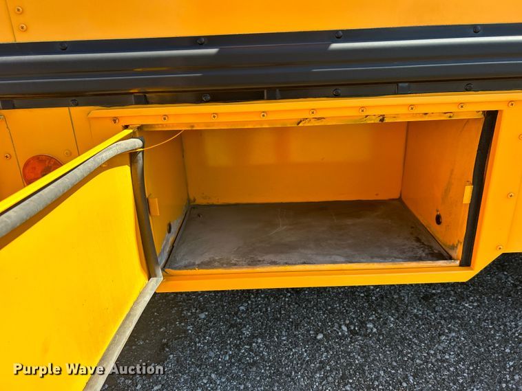 image for item EG0751 2005 IC Corp. CE 200 school bus