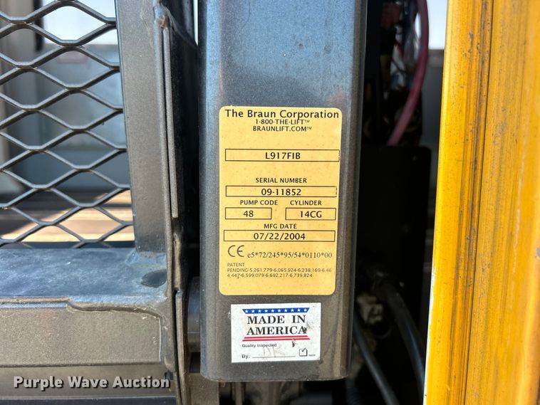 image for item EG0751 2005 IC Corp. CE 200 school bus