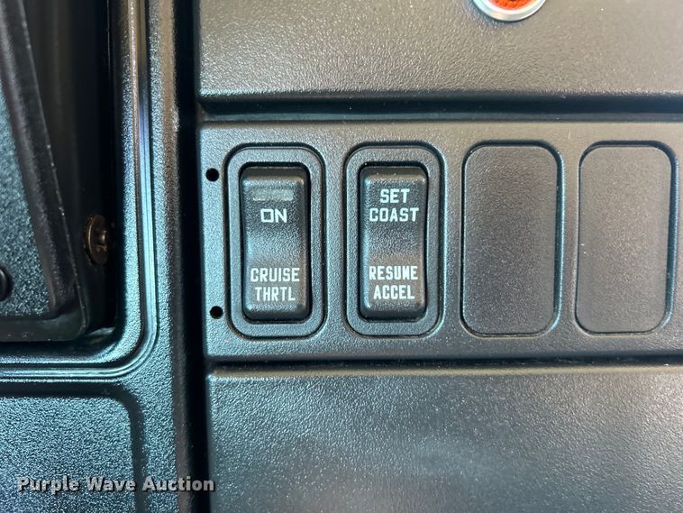 image for item EG0751 2005 IC Corp. CE 200 school bus