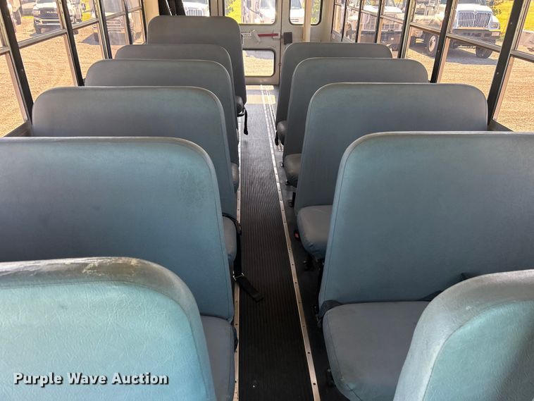 image for item EG0751 2005 IC Corp. CE 200 school bus