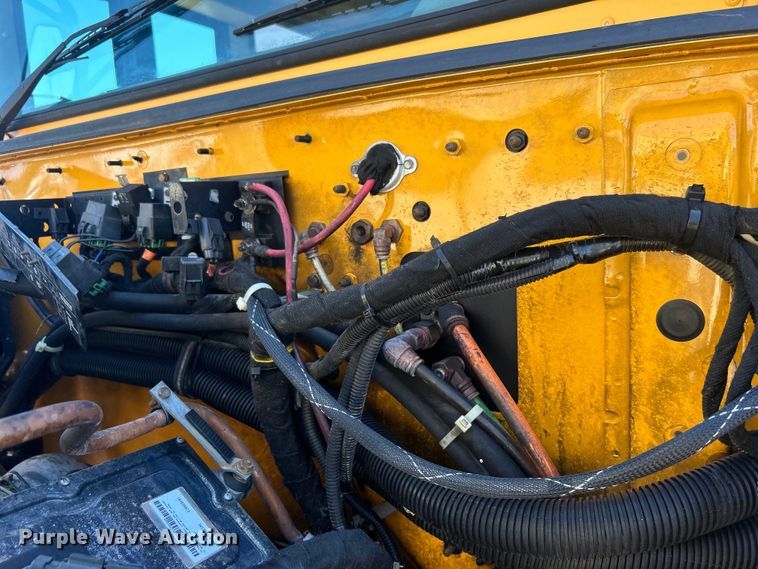 image for item EG0751 2005 IC Corp. CE 200 school bus