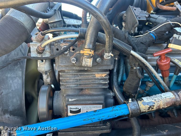 image for item EG0751 2005 IC Corp. CE 200 school bus