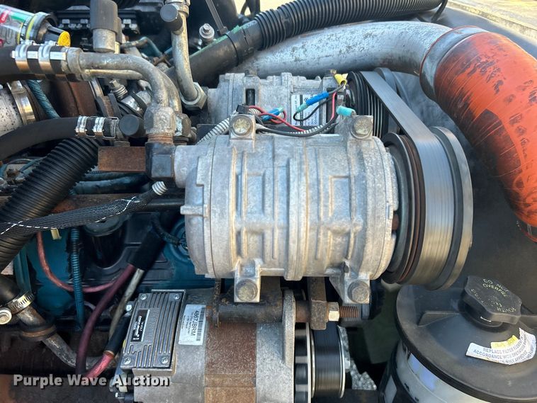 image for item EG0751 2005 IC Corp. CE 200 school bus