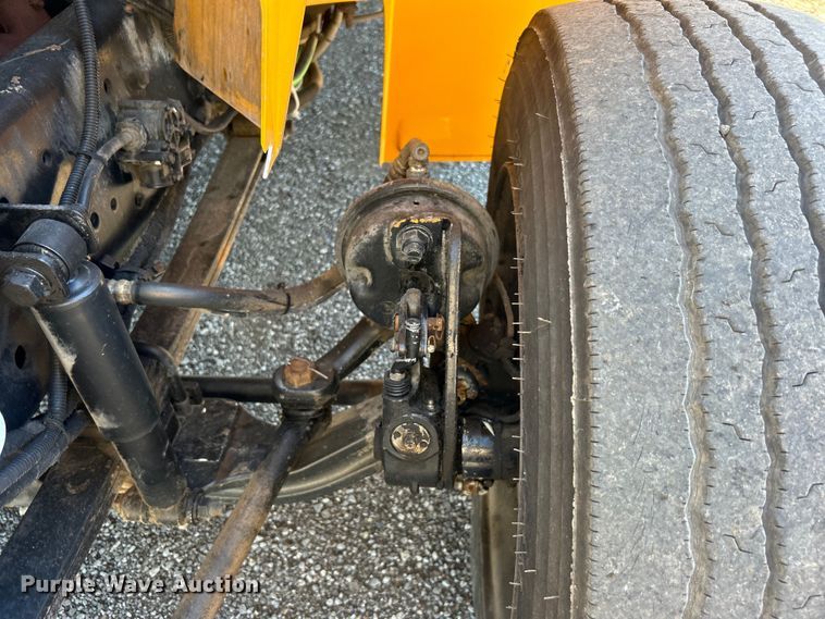 image for item EG0751 2005 IC Corp. CE 200 school bus