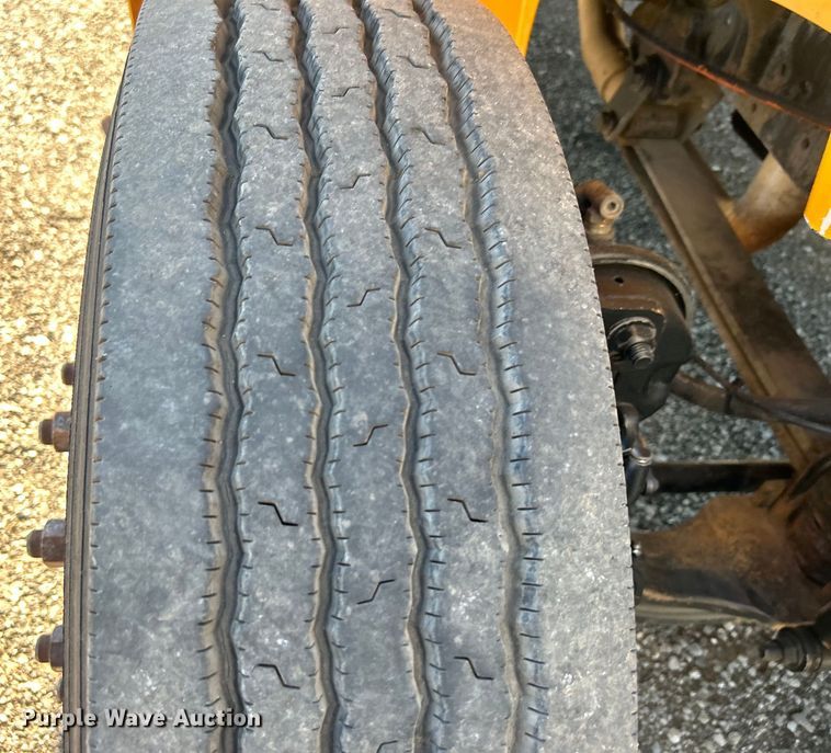 image for item EG0751 2005 IC Corp. CE 200 school bus