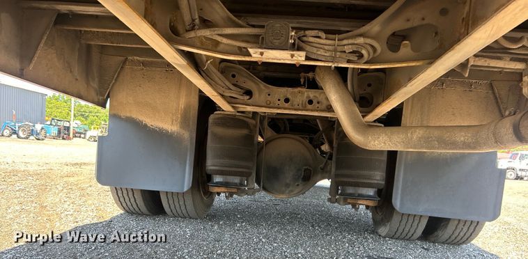 image for item EG0751 2005 IC Corp. CE 200 school bus