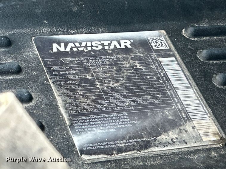 image for item EG0773 2016 International  8600 toter truck