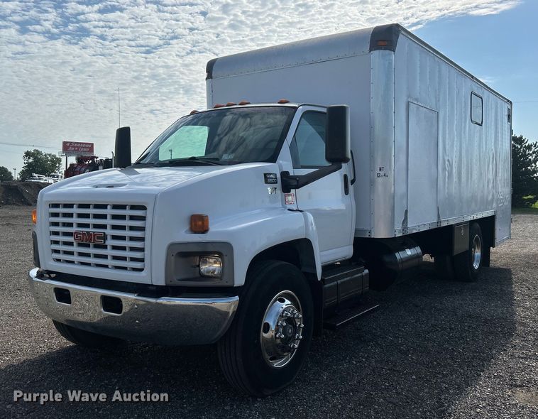image for item EG0774 2006 GMC C6500 box truck