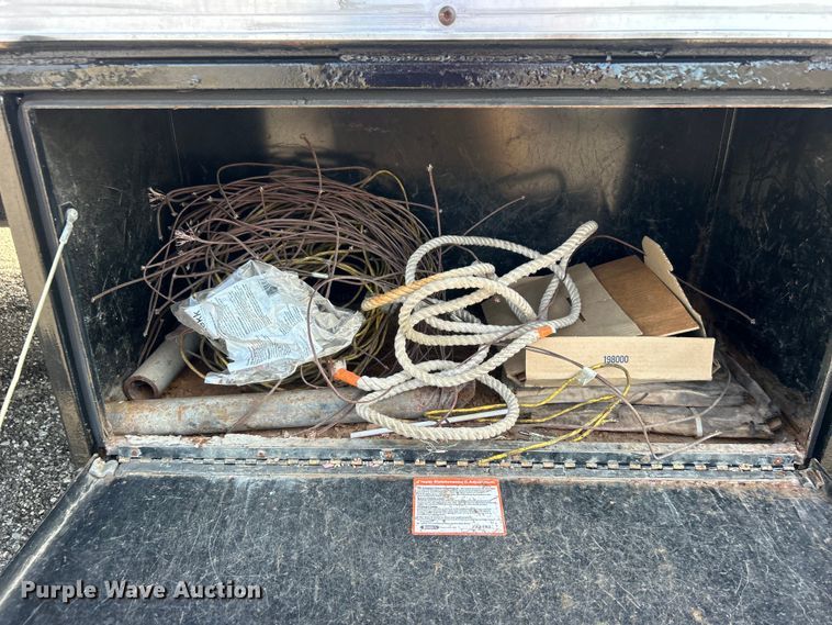 image for item EG0774 2006 GMC C6500 box truck