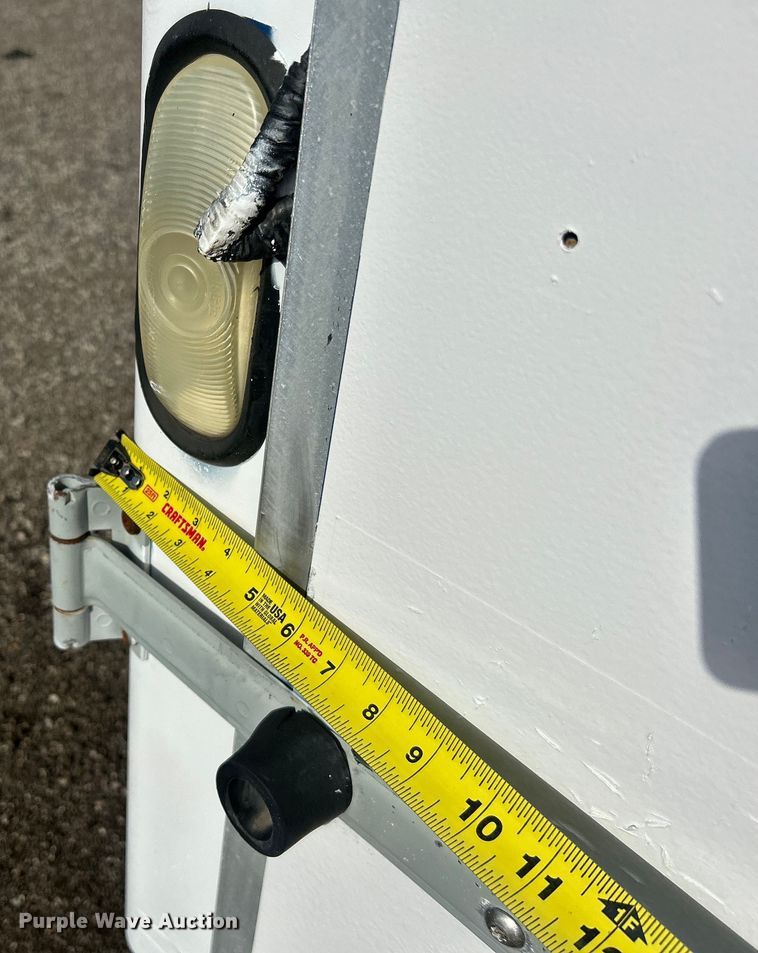 image for item EG0774 2006 GMC C6500 box truck