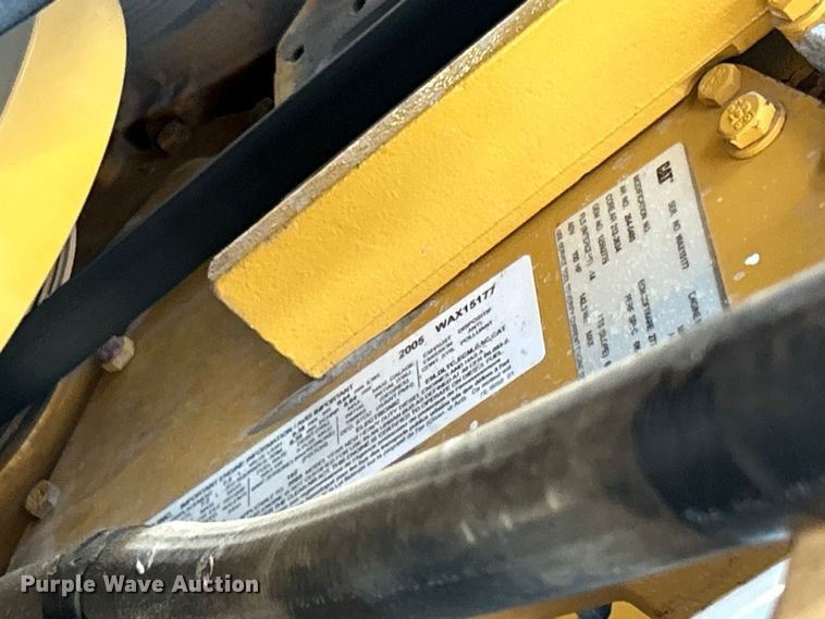 image for item EG0774 2006 GMC C6500 box truck