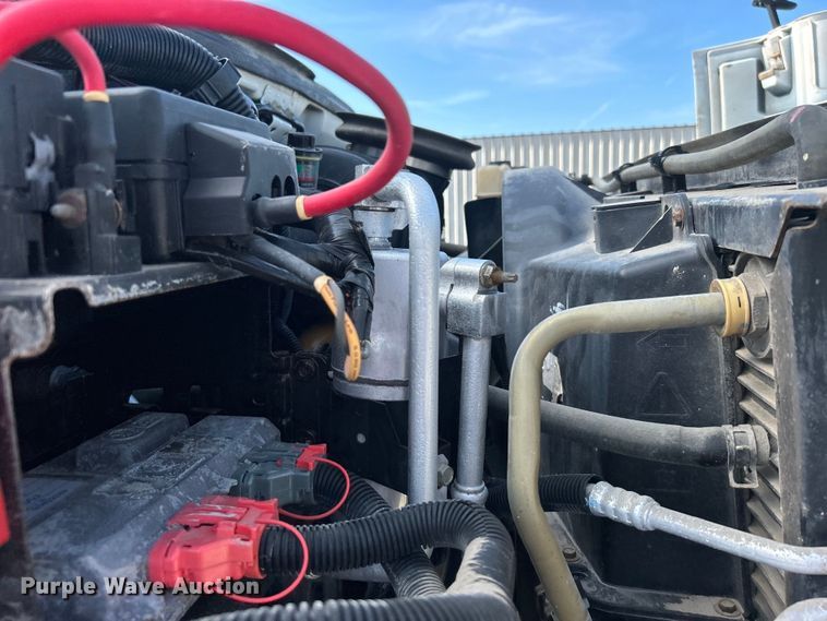 image for item EG0774 2006 GMC C6500 box truck