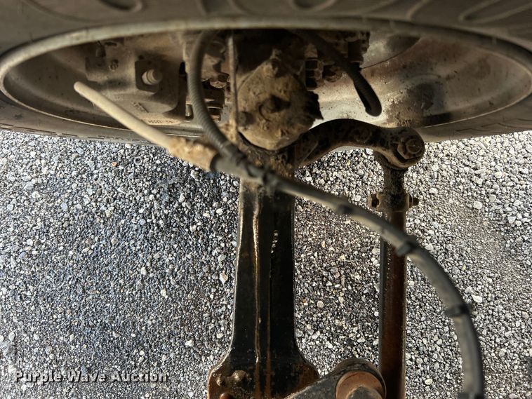 image for item EG0774 2006 GMC C6500 box truck