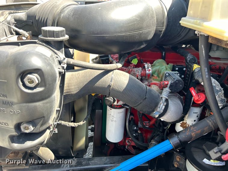 image for item EG0779 2009 Ford F650 Super Duty flatbed truck