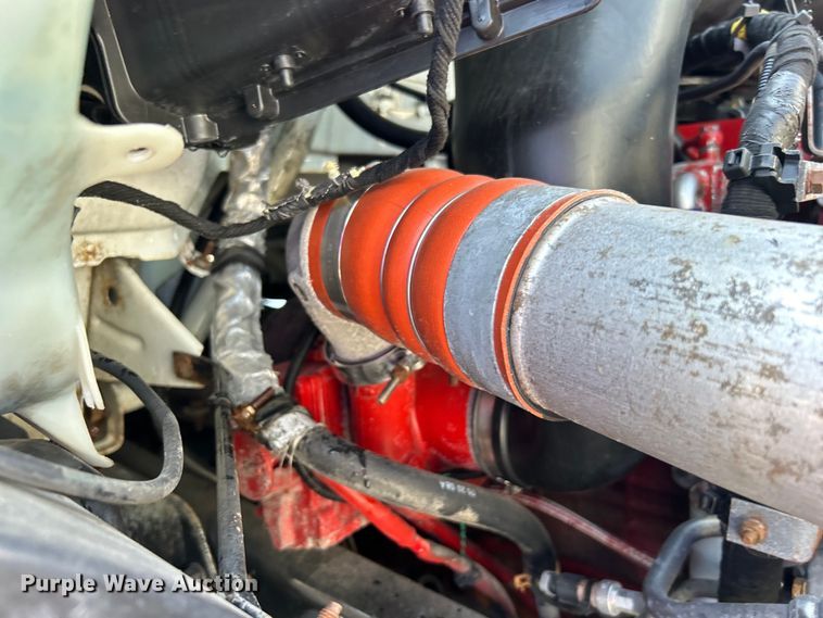 image for item EG0779 2009 Ford F650 Super Duty flatbed truck