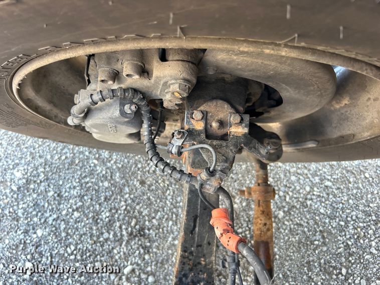 image for item EG0779 2009 Ford F650 Super Duty flatbed truck