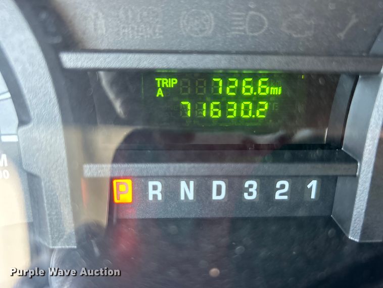 image for item EG0781 2012 Ford E450 Super Duty shuttle bus