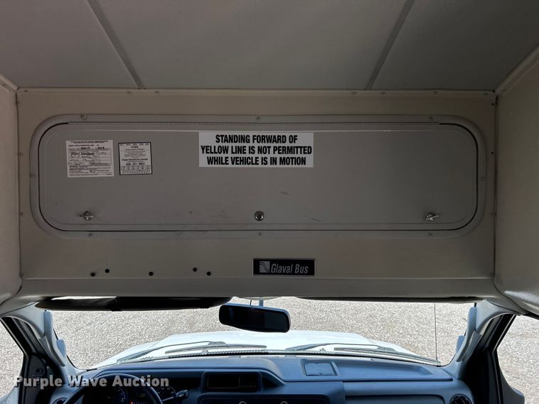 image for item EG0781 2012 Ford E450 Super Duty shuttle bus