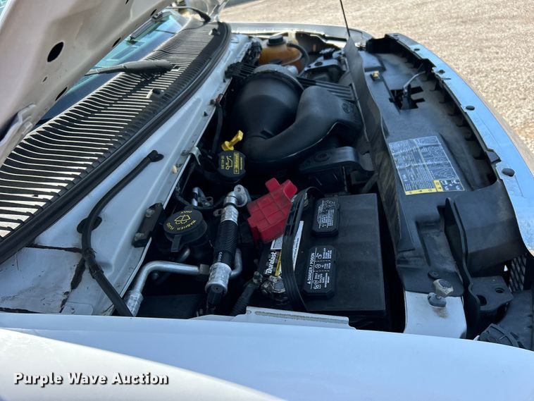 image for item EG0781 2012 Ford E450 Super Duty shuttle bus