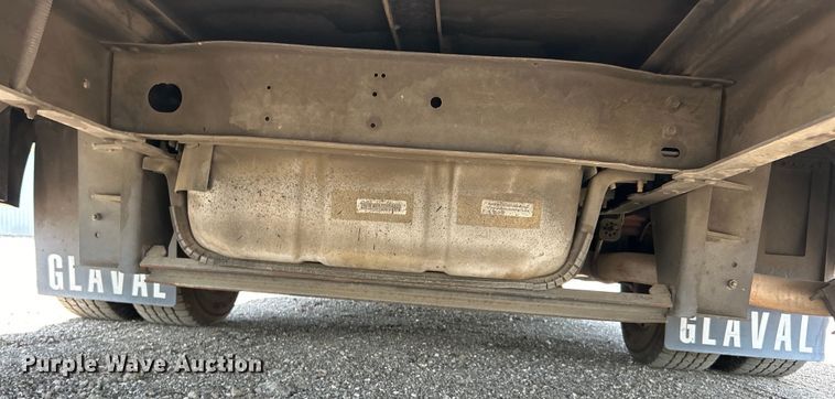 image for item EG0781 2012 Ford E450 Super Duty shuttle bus