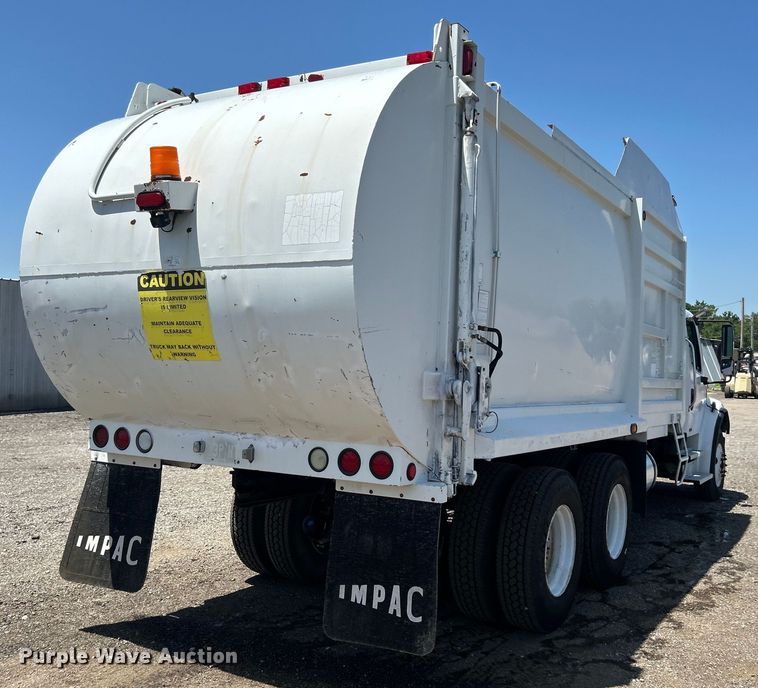 image for item EG0794 2004 Freightliner  Business Class M2 refuse truck