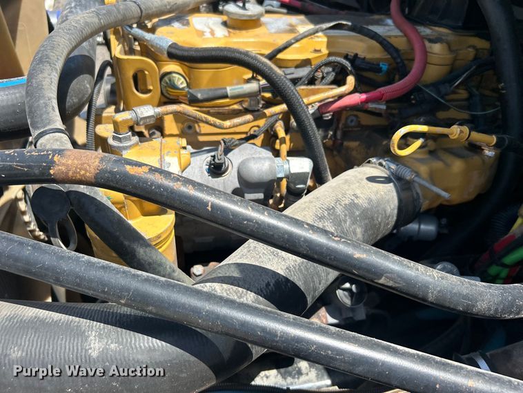 image for item EG0794 2004 Freightliner  Business Class M2 refuse truck